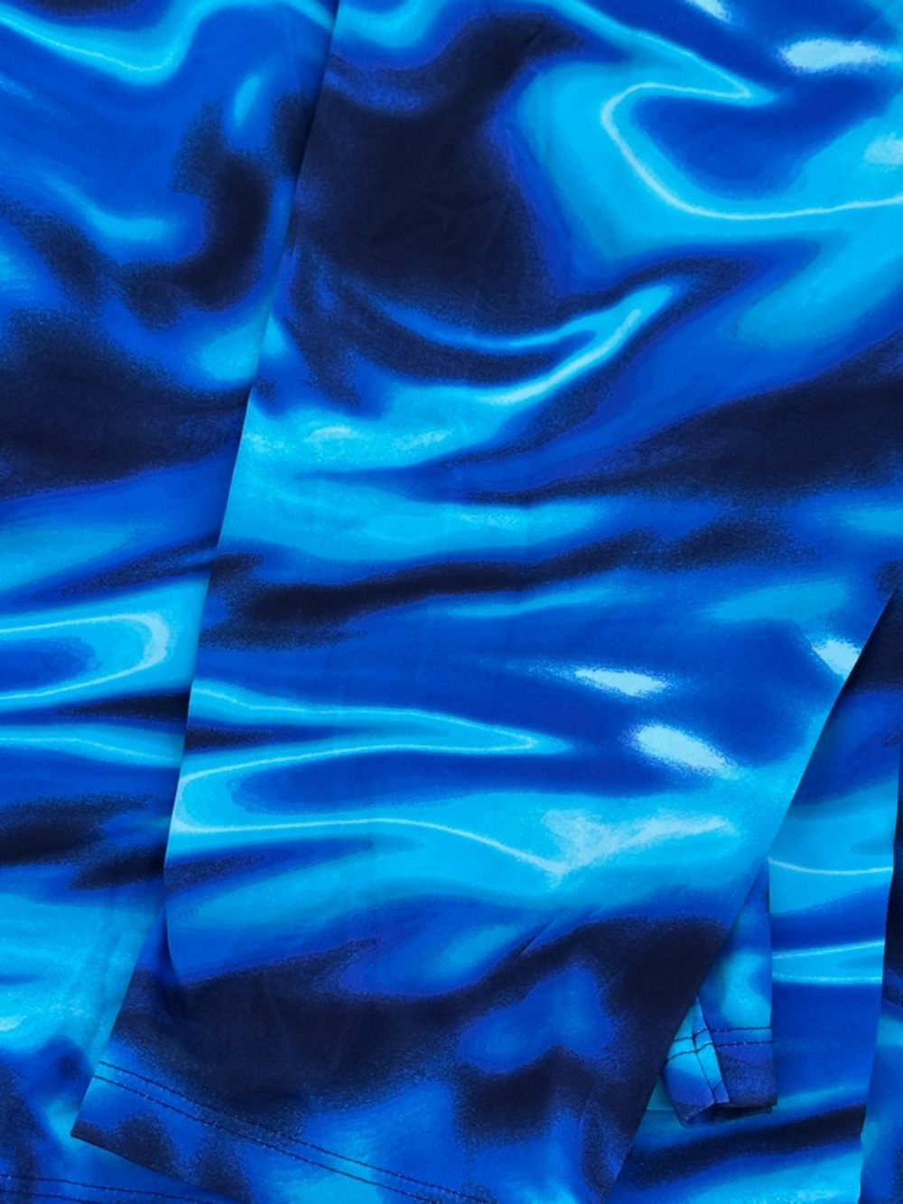 Lands' End Blue Wave Scoop Neck rash guard - Picture 3 of 3